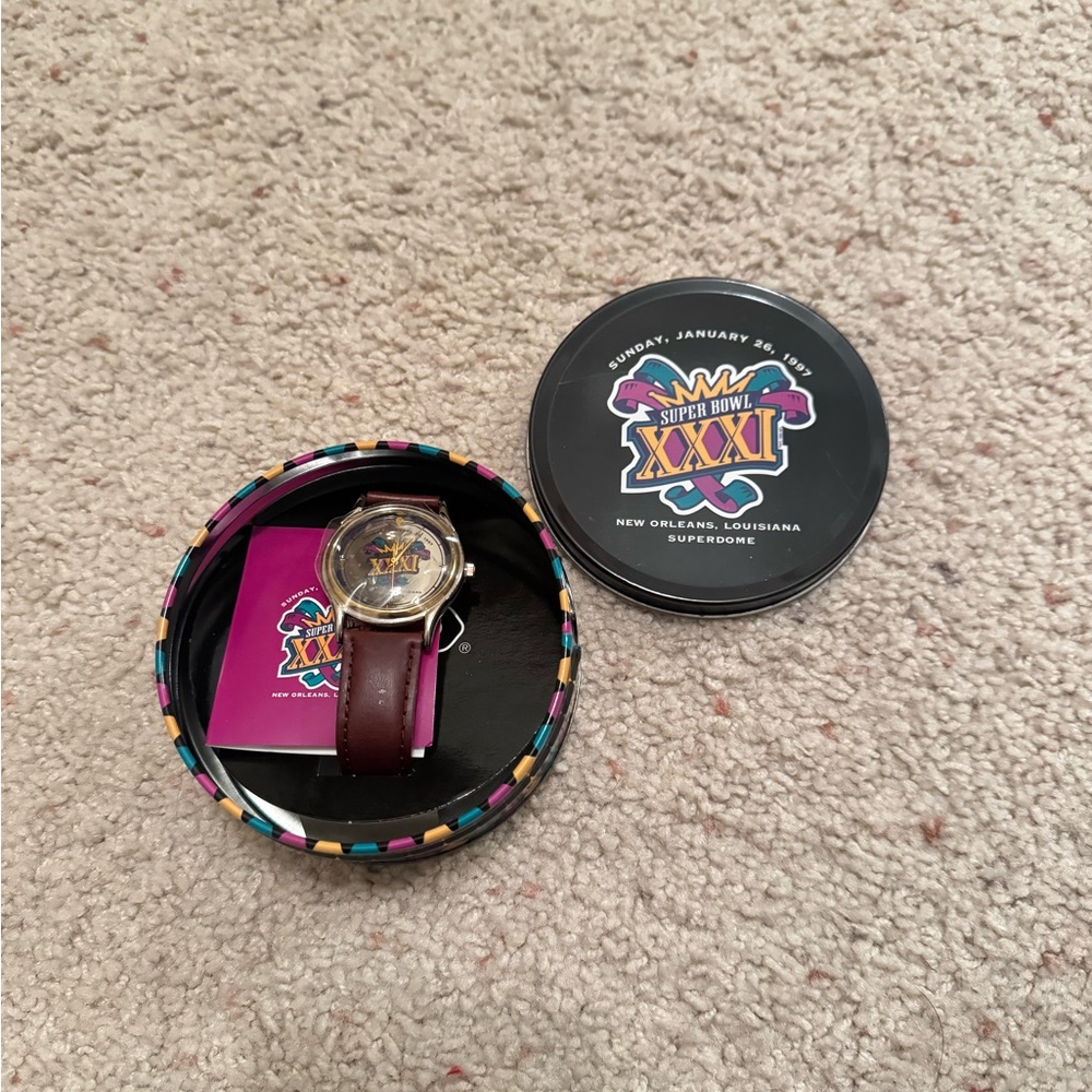 BRAND NEW Green Bay Packers Super Bowl XXXI Watch with Brown Strap